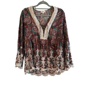 umgee Long Lace Up Ladies Blouse with Crochet Accents Paisley Size M Medium